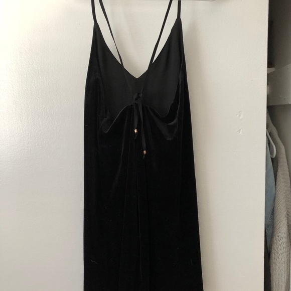 Black Velvet Spagetti Strap Dress - Picture 2 of 2